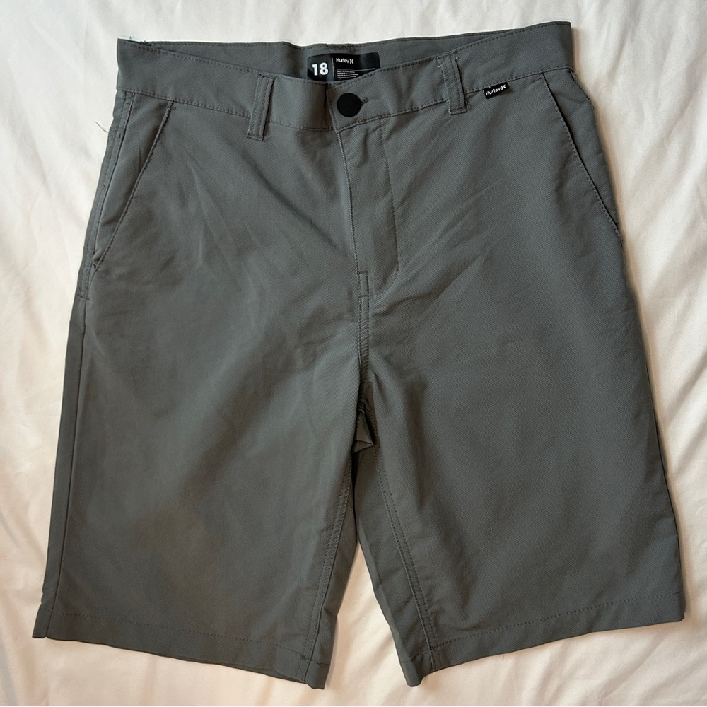 Boy’s Hurley H20 dri fit gray chino shorts
